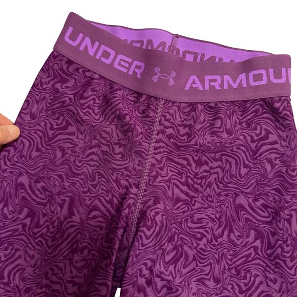 Under Armour fitted shorts purple long biker sz S flattering womens activewear - Picture 4 of 11